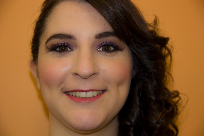 Shaila de frente retocada