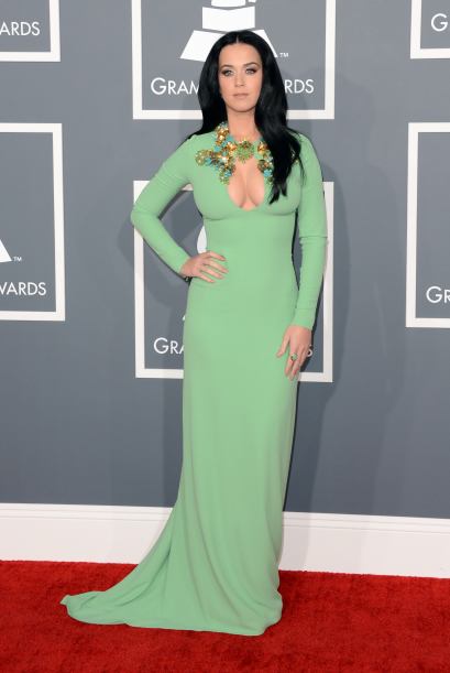 red-carpet-grammy-2013-50_409x611