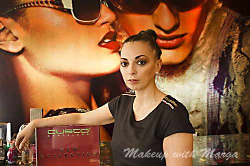 chica mayor de frente_3073